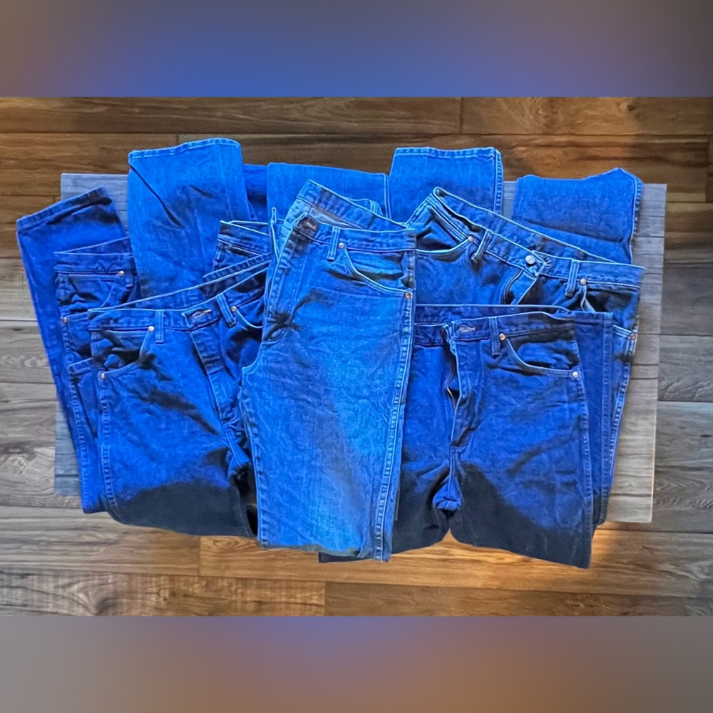 2 pairs 34x32 936DEN Men’s Authentic Wrangler Jean